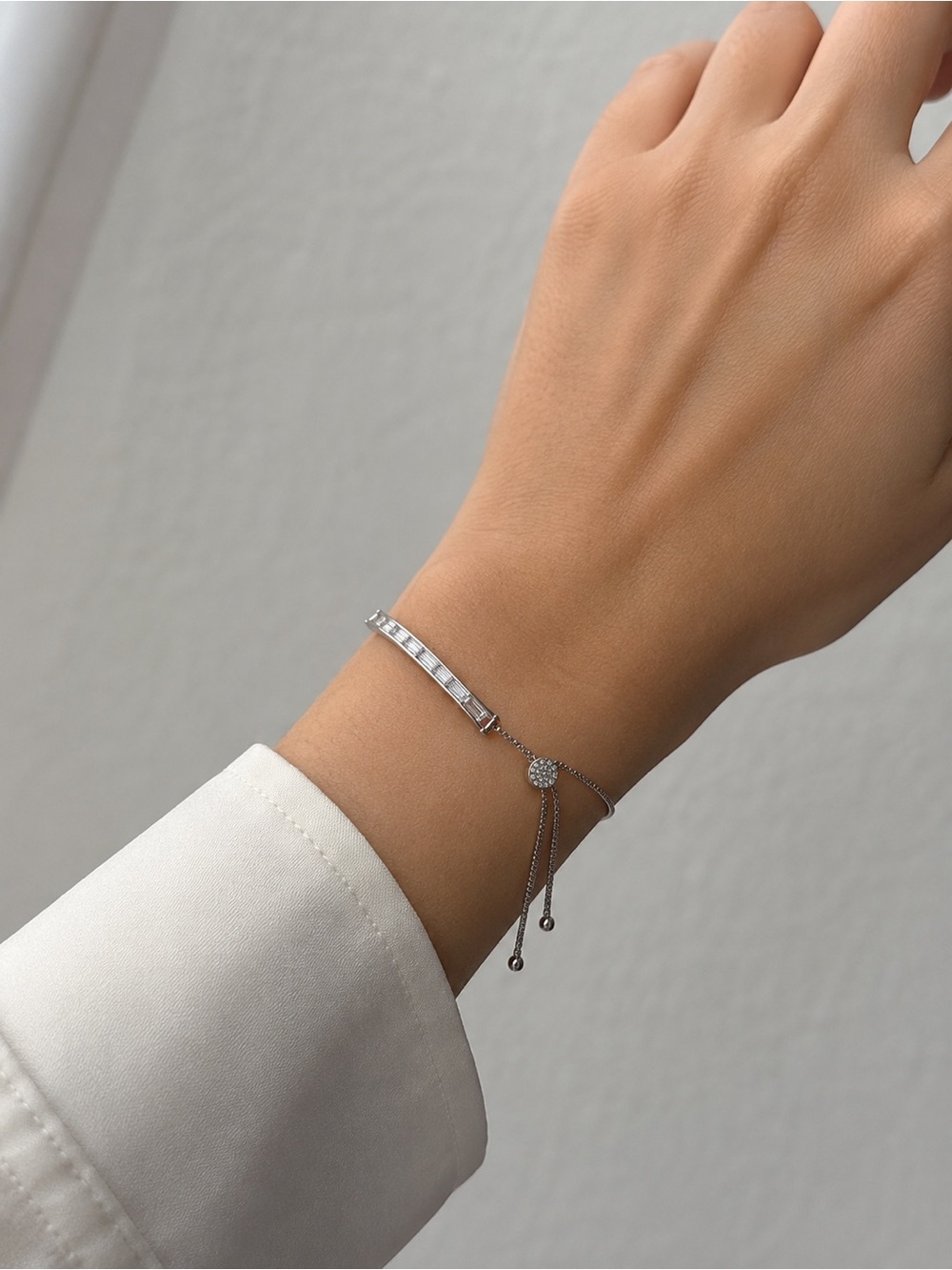 Polished Silver Tone Slide Lock Bracelet with Adjustable Chain